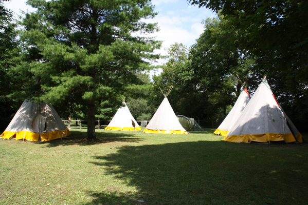 Camping les 4 Saisons - Village de Geronimo