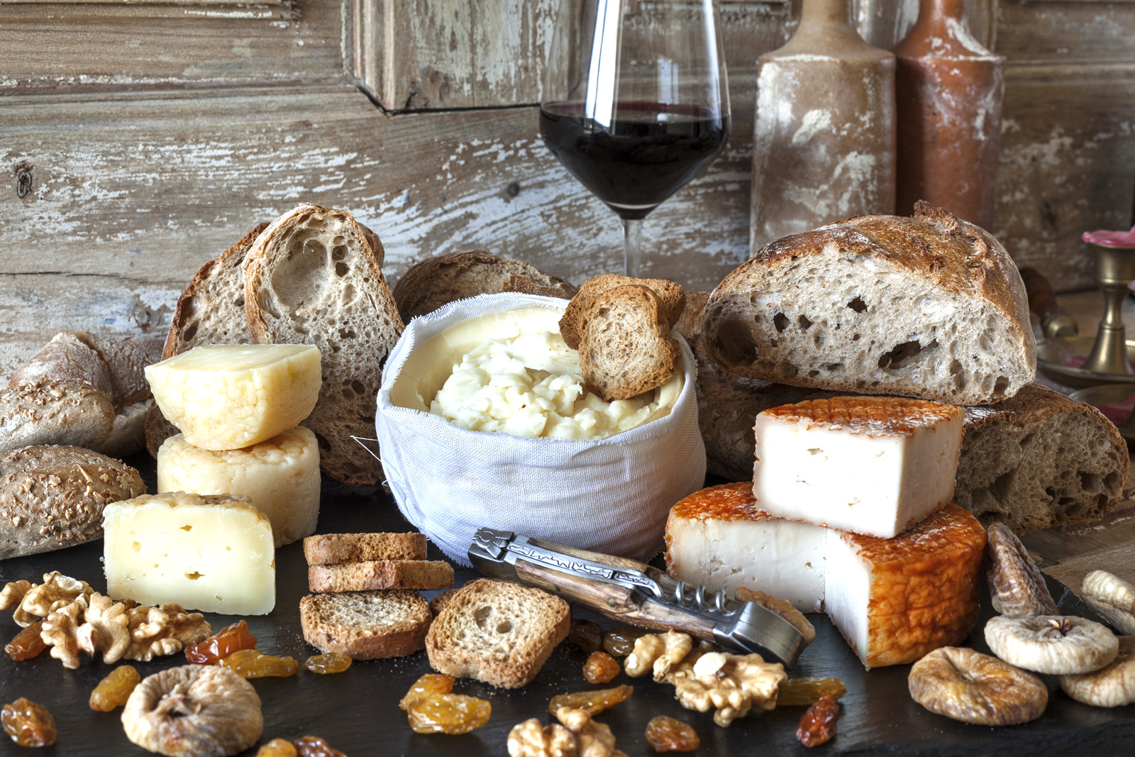 The essential Béarn cheeses + tasting tips...