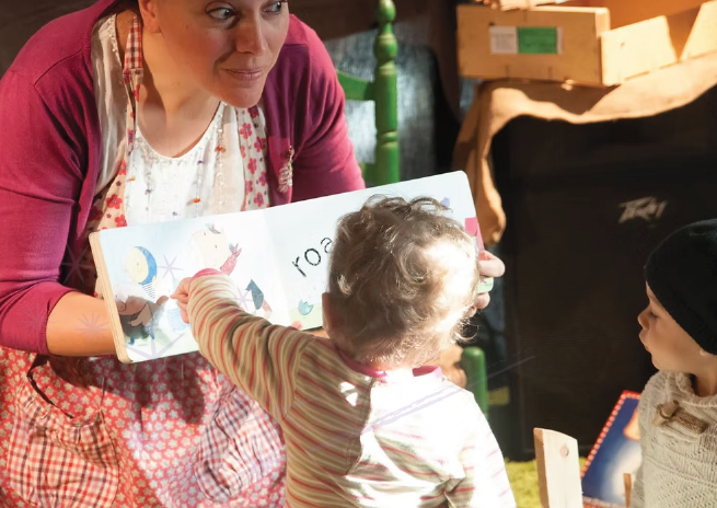 Lecture contée : Le corps de maman est une mon ...