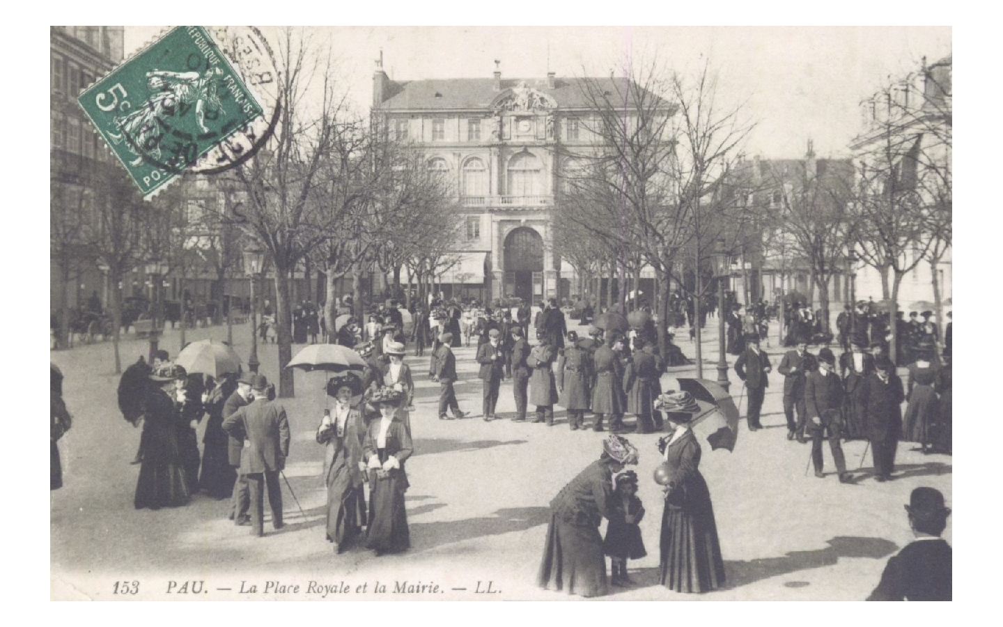 Patrimoines et moi - La place Royale hier et a ...