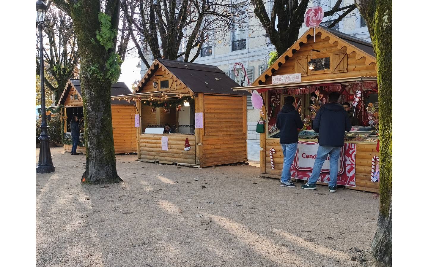Noël à Pau - Marché de Noël- Sud de la place R ...