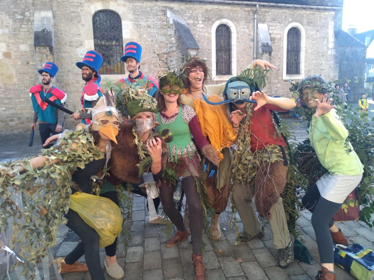 Carnaval sauvage à Gourette : maquillage et co ...
