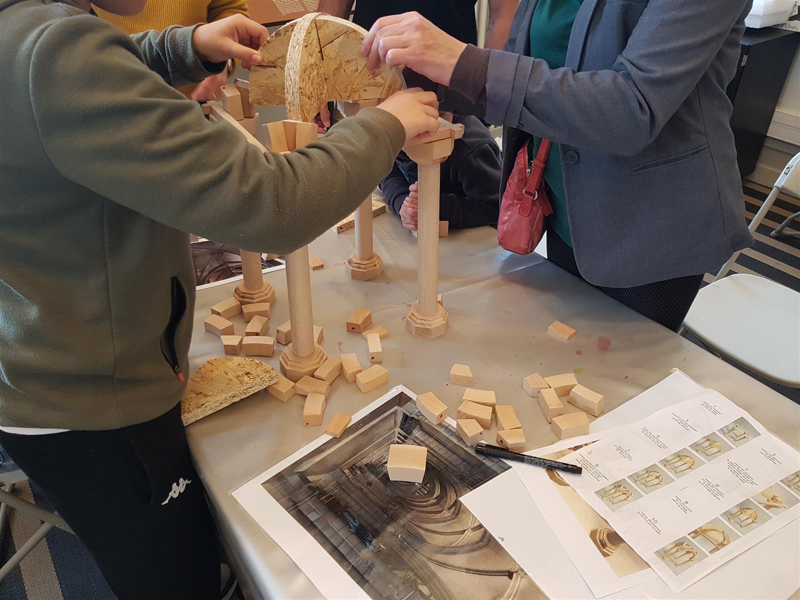 Patrimoines et moi - Atelier "Les p'tits archi ...