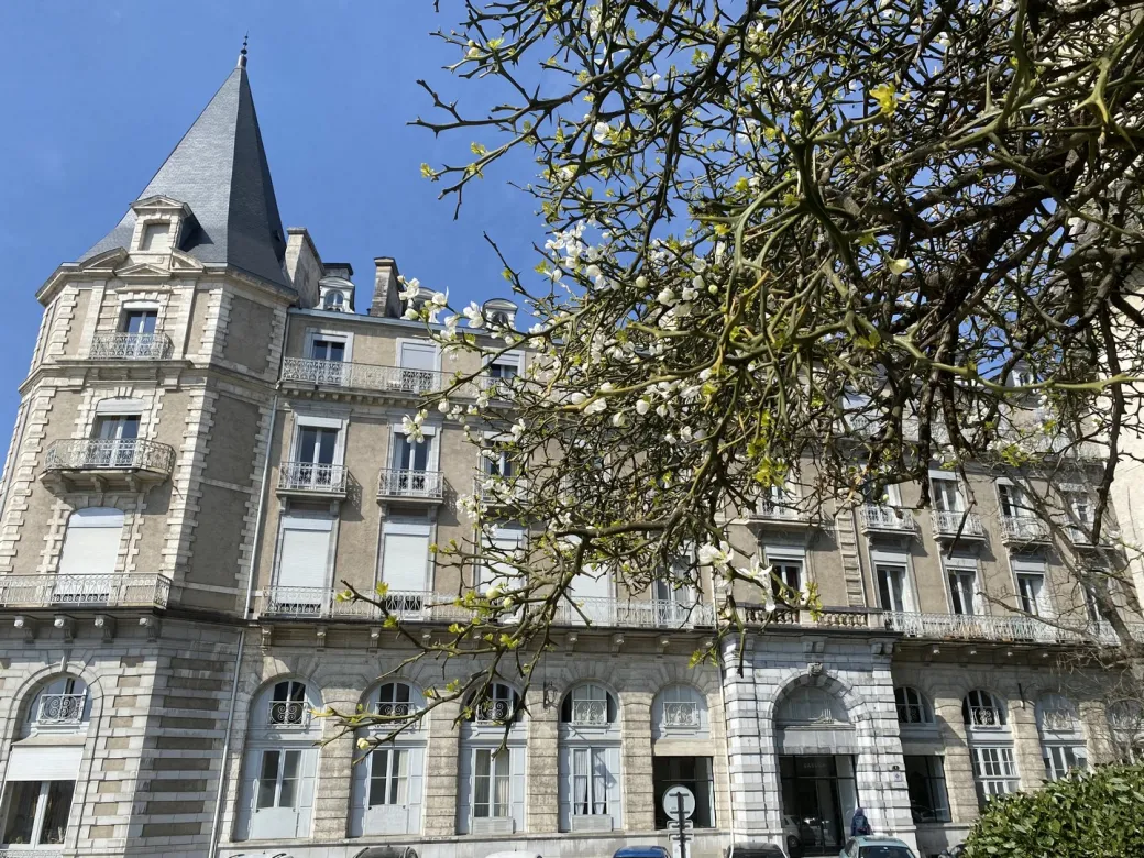 Grand Hôtel Gassion - Crédit: Caroline Barrow | CC BY-NC-ND 4.0