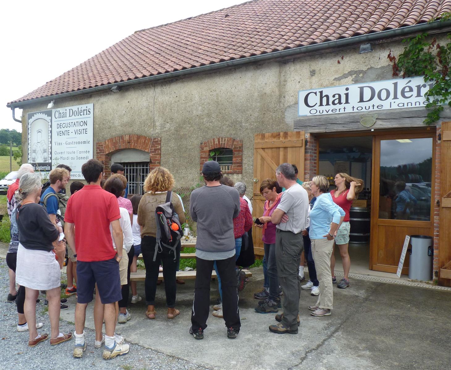 Balade sur le "chemin de la Ligne", visite d'u ...