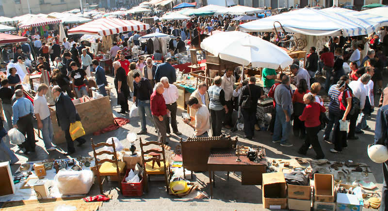 Vide-grenier au château !
