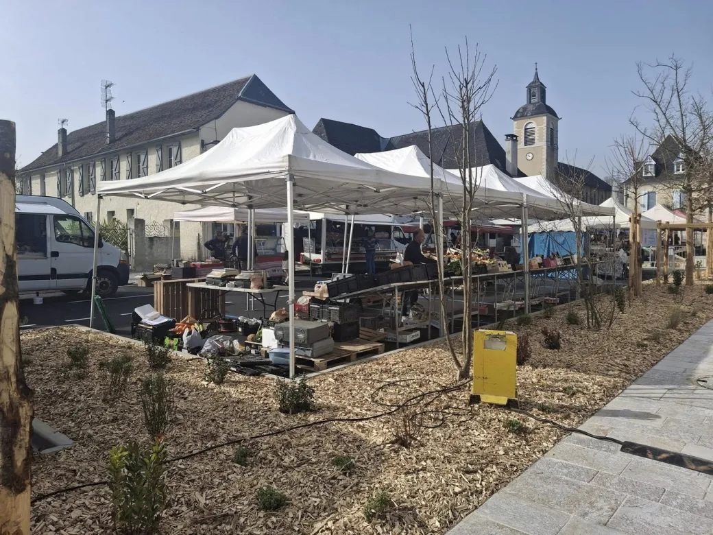 Marché - Crédit: Mairie de Gan | CC BY-NC-ND 4.0
