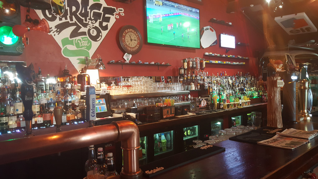 Le Garage Bar Guide Béarn Pyrénées