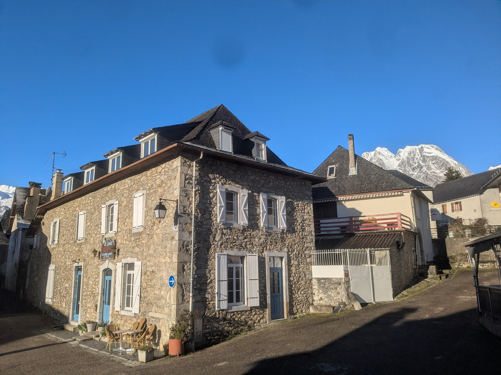 Hébergement Pic d'Anie - Séjournez dans un gîte au cœur du village de Lescun