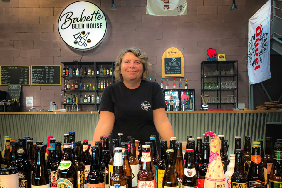 Babette Beer House - Lancer de Hache Pau