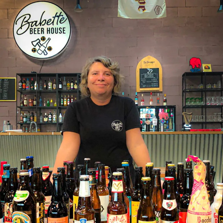 Babette Beer House - Pau Axe Thrower