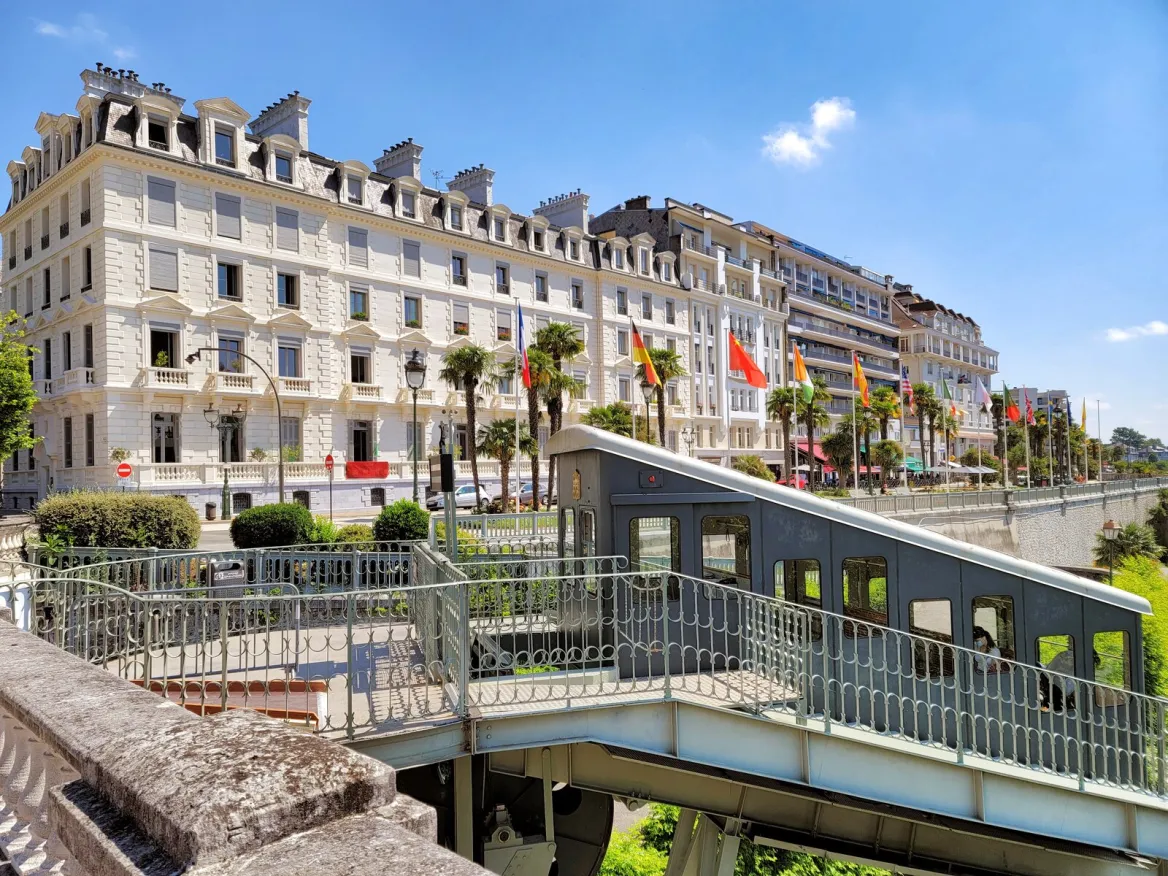 funicular