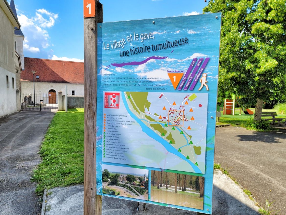 panneaux explicatifs