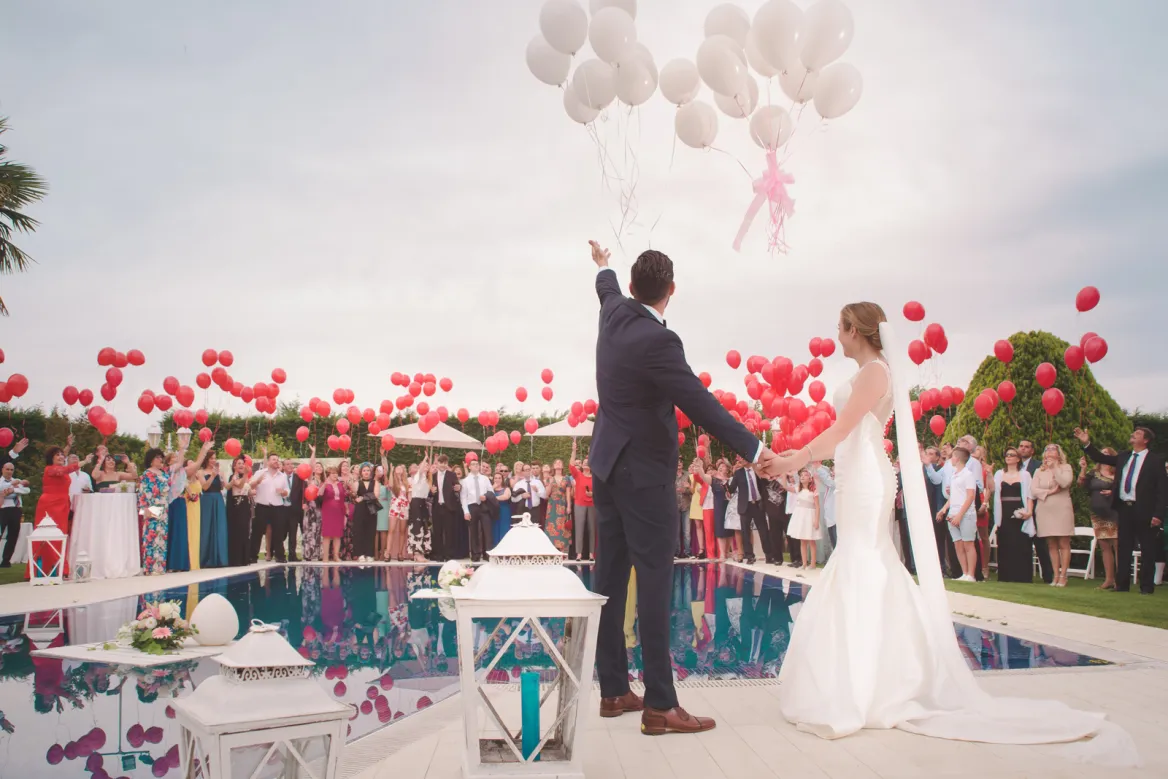 Wedding Bearn Photo Alvaro/Unsplash