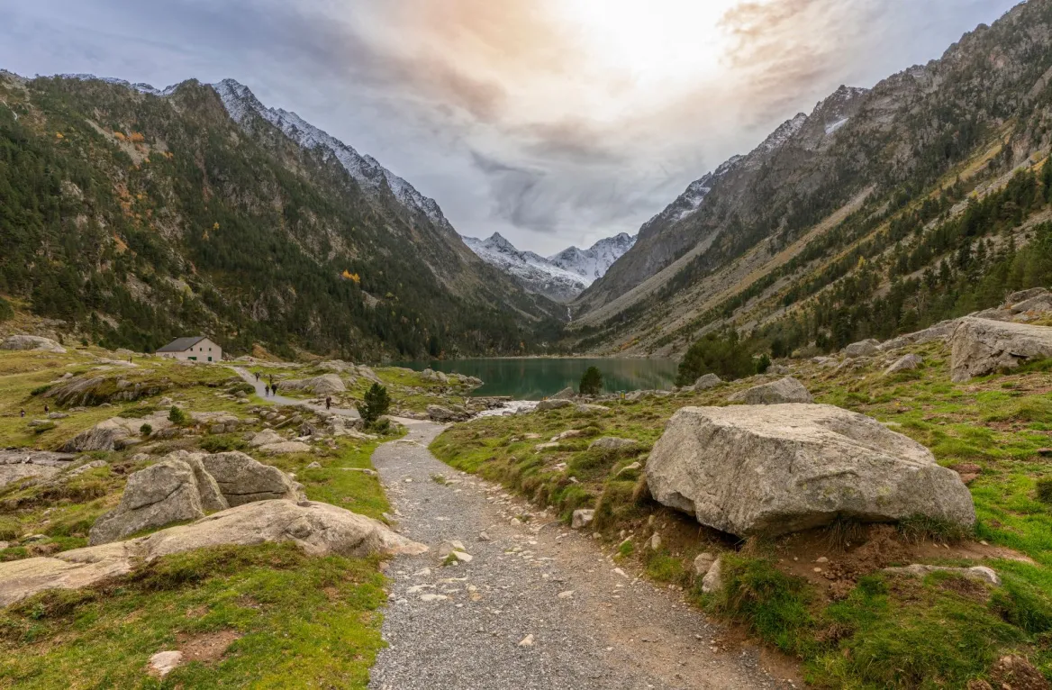 Hiking with your dog in the Pyrenees
