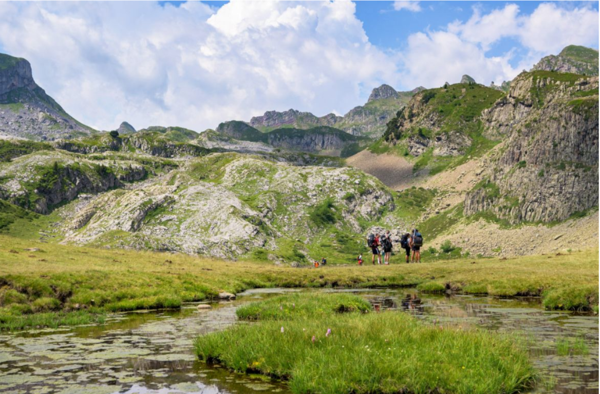 Hiking with your dog in the Pyrenees