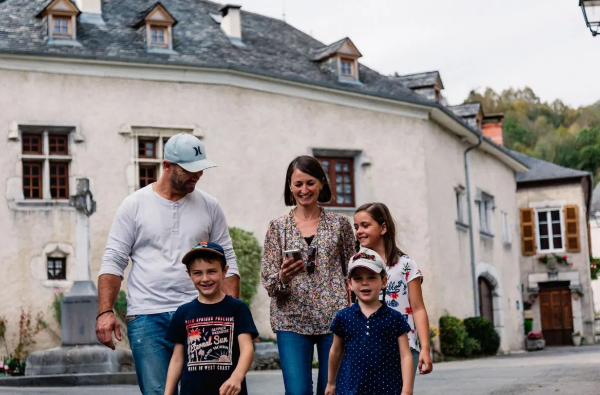Ossau Valley with the family