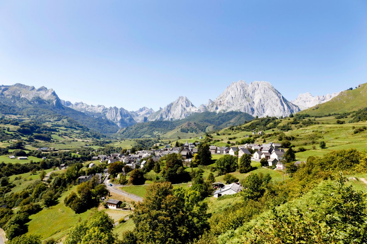 Visitez les plus beaux villages du Béarn - Guide Béarn Pyrénées