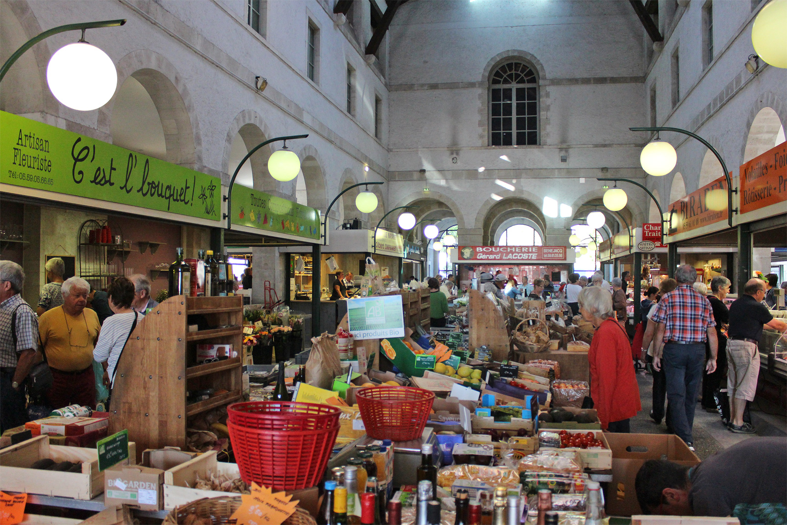 The markets of the Pays de Nay
