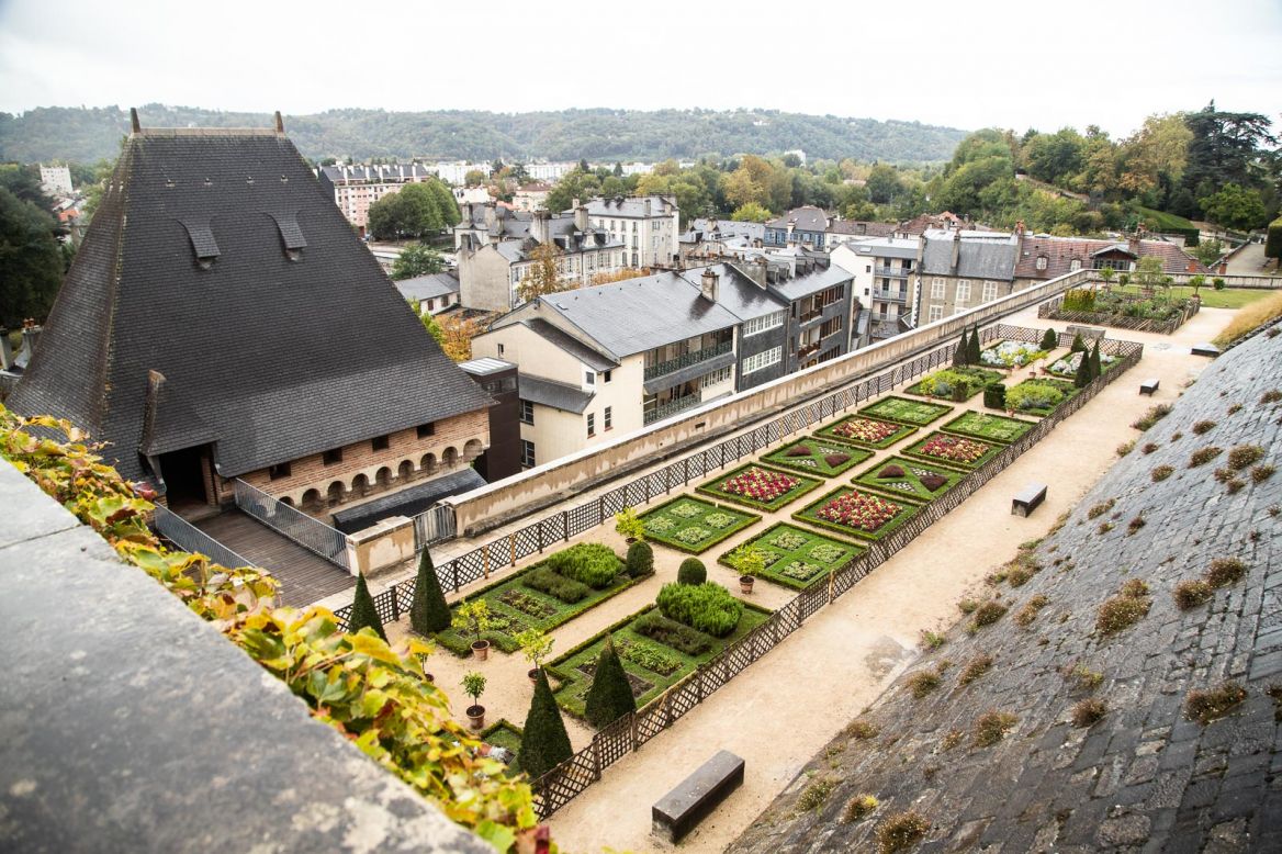 Discover And Visit Pau And The Juran on Vineyard Tourism In Pau discover-and-visit-pau-and-the-juran-on-vineyard-tourism-in-pau