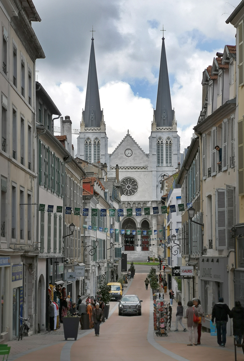 Pau Cathedral